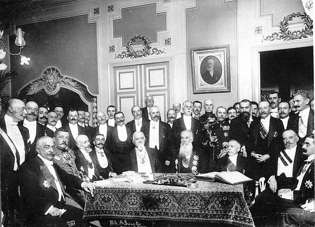 File:Sfatul Ţării members, 1918.jpg